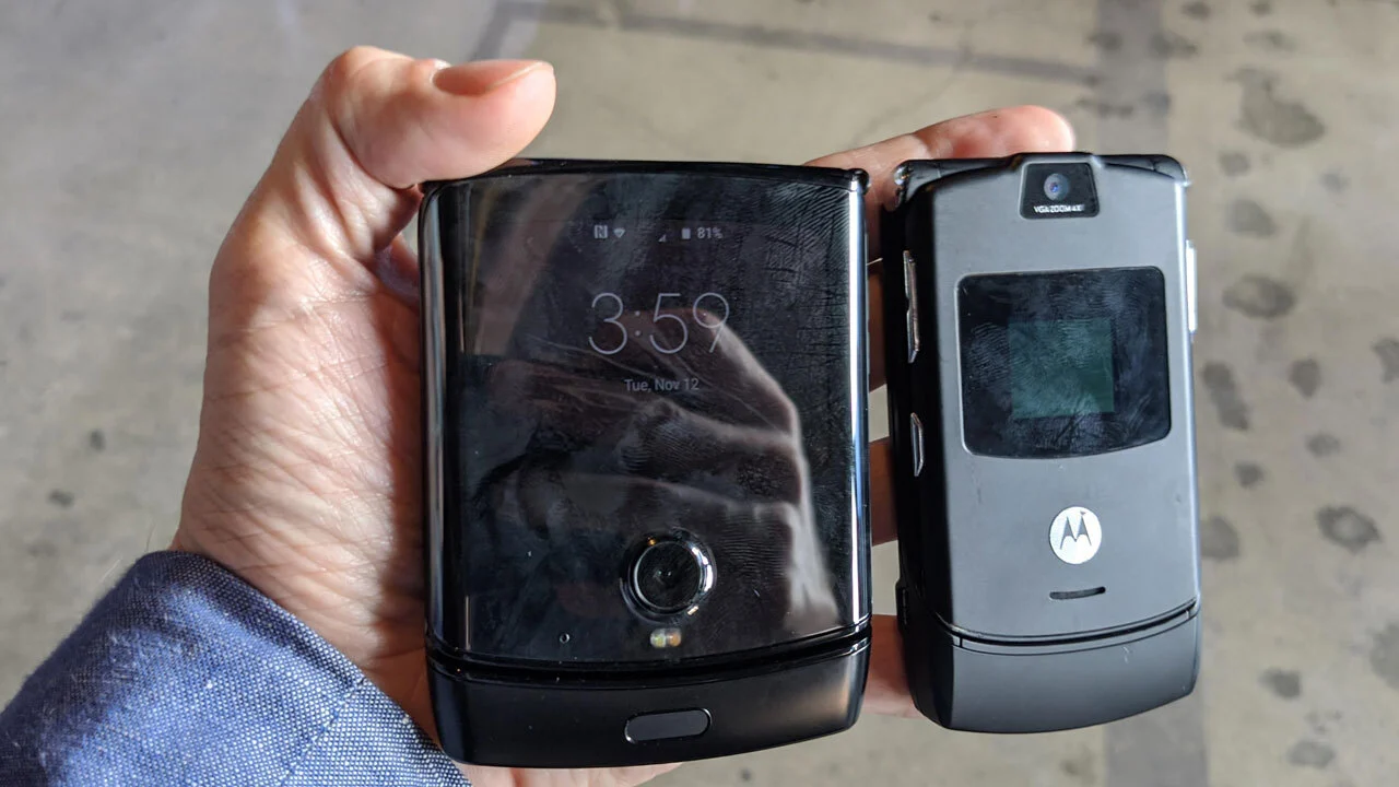 Η πρώτη μου ημέρα με το Motorola Razr: Στυλ και ζωντάνια σε ένα τηλέφωνο