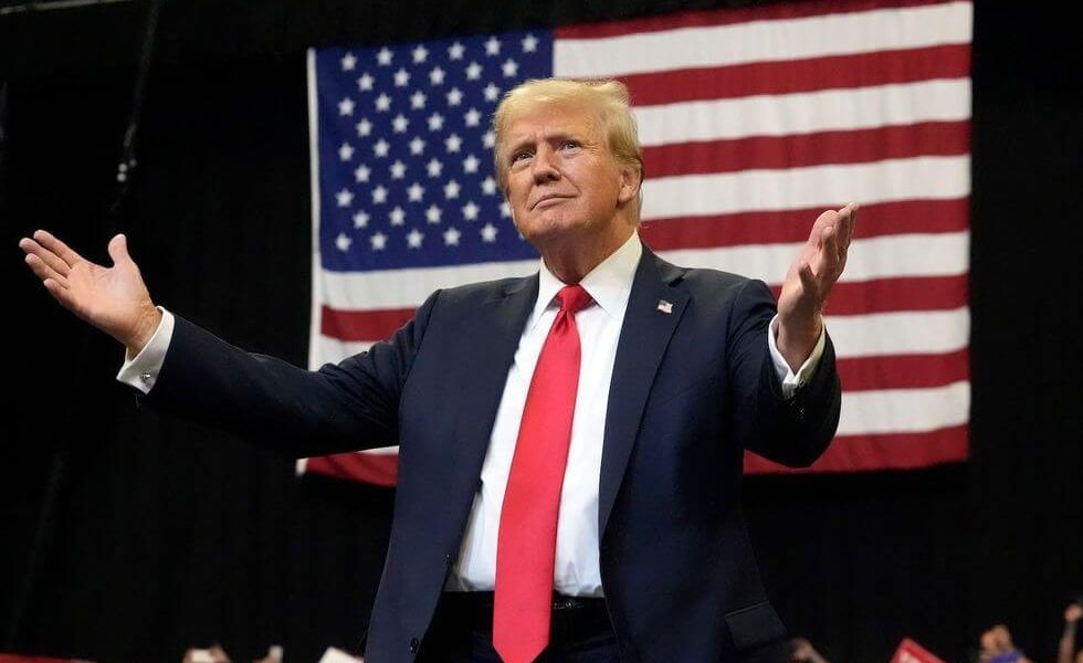 Η αμήχανη παρουσία του Τραμπ στη γιορτή της Τσέλσι