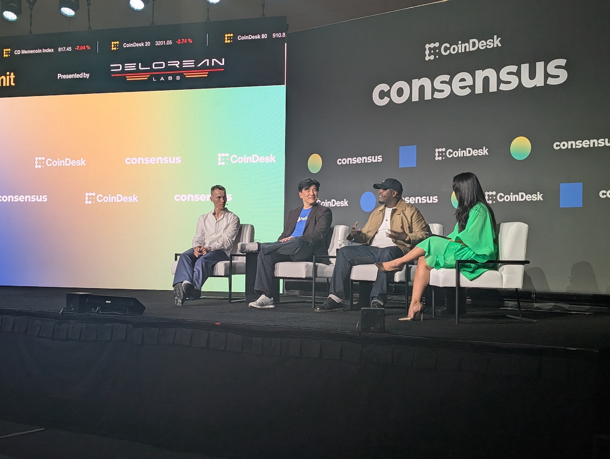 Η αποκέντρωση στις τηλεπικοινωνίες ενισχύει τις μικρές επιχειρήσεις