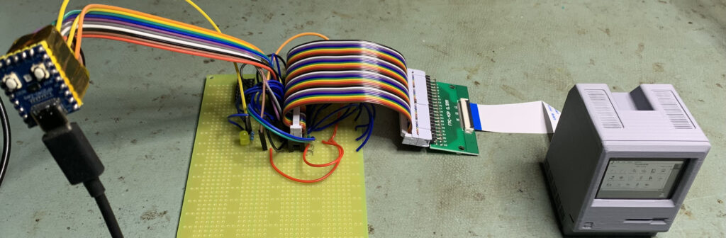 Pico-mac-nano: Το Μικροσκοπικό Macintosh για το Γραφείο της Barbie