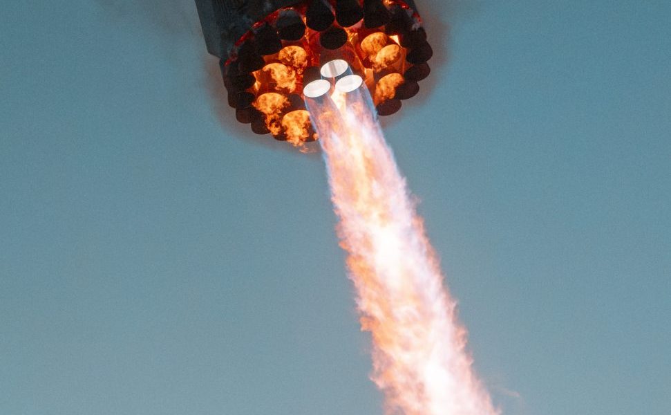 SpaceX: Έτοιμη για την Επόμενη Δοκιμασία με το Starship Flight 9