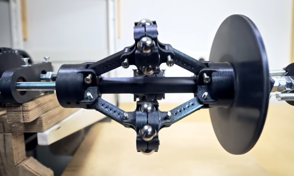 Η έμπνευση από το γραμμόφωνο για μια καλύτερη μαρμάρινη μουσική μηχανή