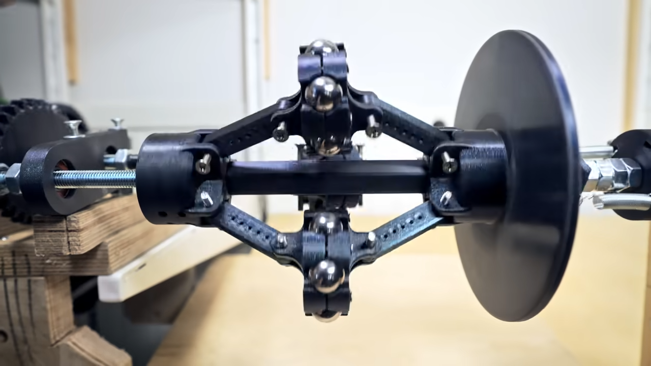 Η έμπνευση από το γραμμόφωνο για μια καλύτερη μαρμάρινη μουσική μηχανή