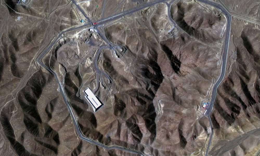 Τι Αποκαλύπτουν οι Δορυφορικές Εικόνες για την Επίθεση των ΗΠΑ στις Πυρηνικές