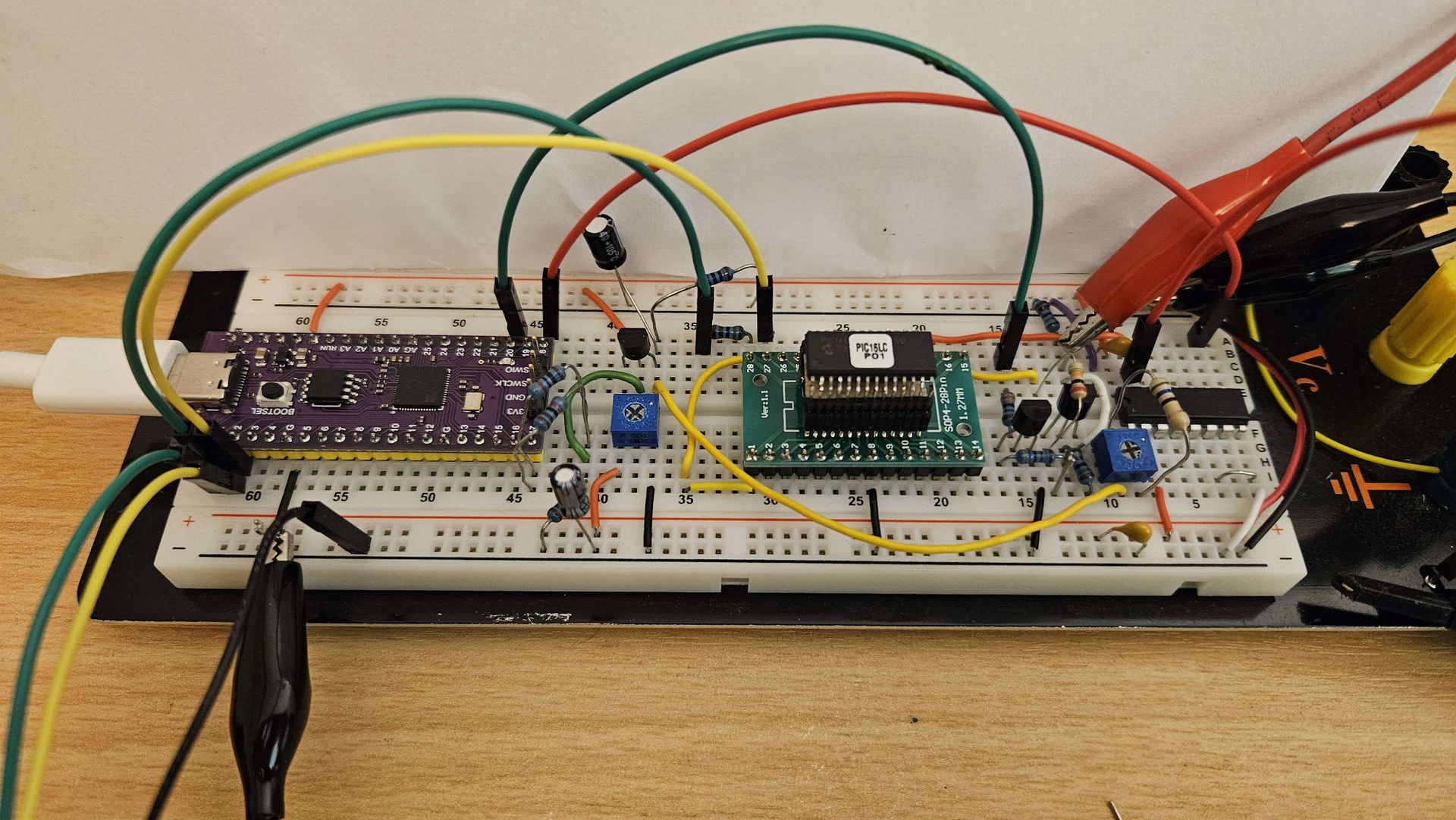 Εκμετάλλευση της μνήμης OTP σε Microchip PIC MCUs