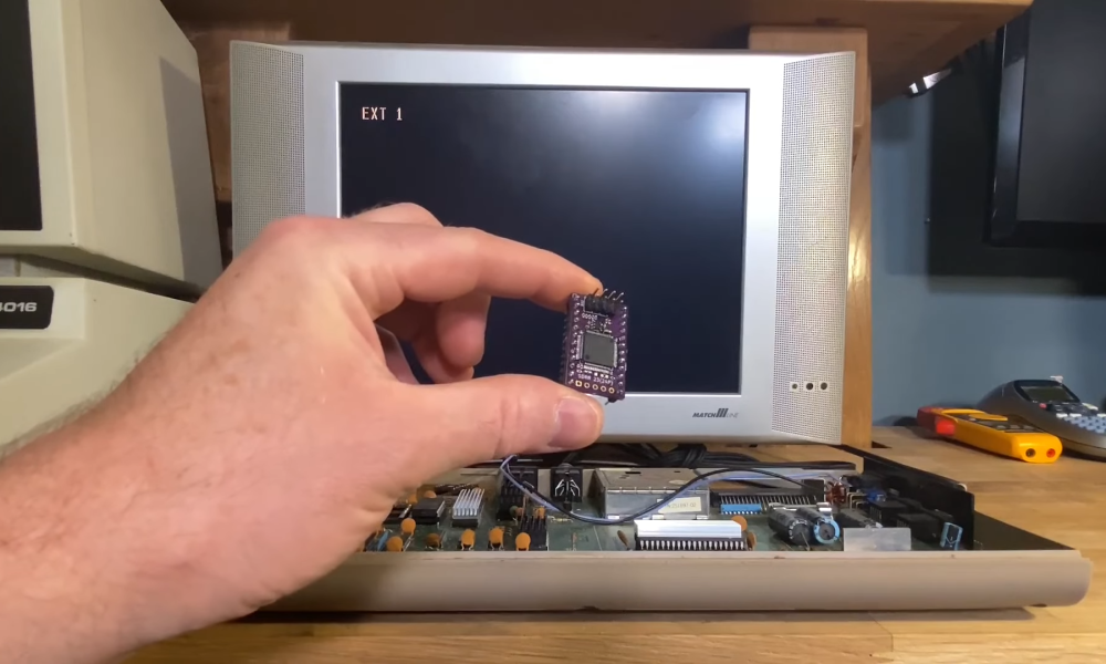 Επαναστατική λύση για 8-bit ROM: Software Defined Retro ROM