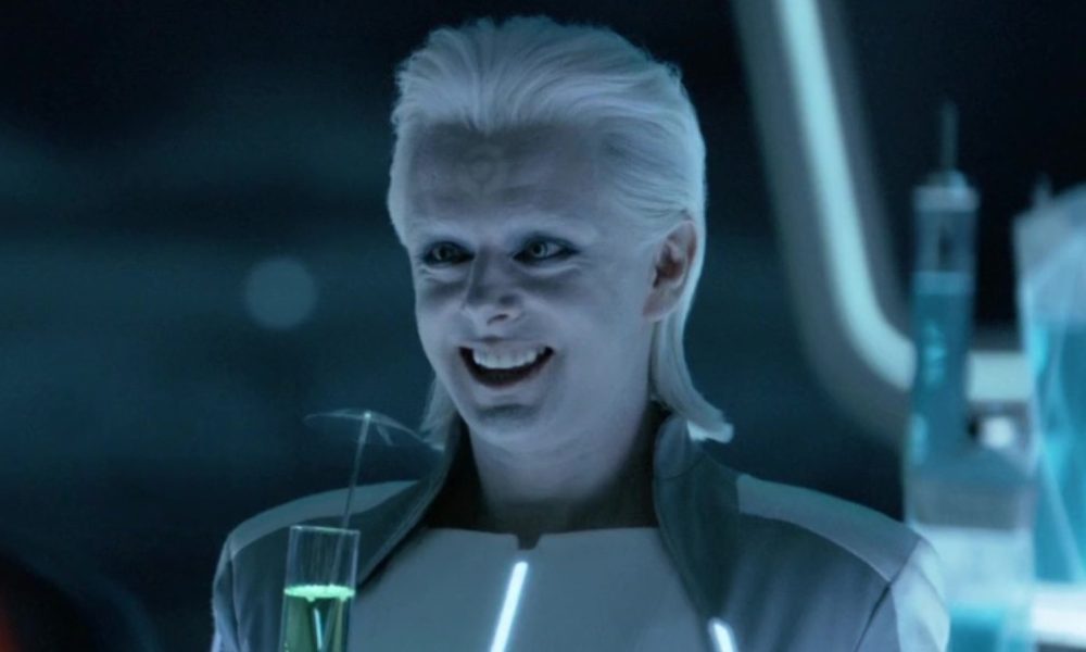 Η διακριτική αναφορά του Michael Sheen στο Beverly Hills Cop στο Tron: Legacy