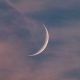 Η λεπτή ημισέληνος συνυπάρχει με Άρη και Ερμή στο ηλιοβασίλεμα