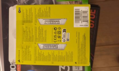 The back of a Corsair packaging box detailing information about Corsair Vengeance Pro Series DDR4 RAM, model number CMK32GX4M2B3200C16, made in Taiwan.