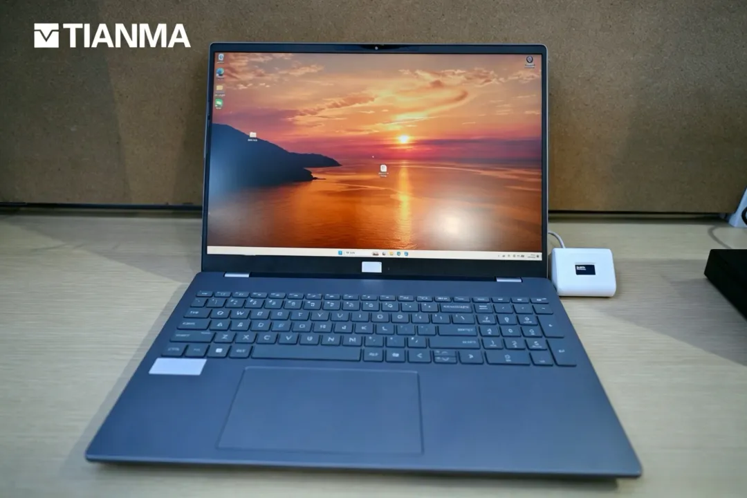 Tianma: 14” 2.8K οθόνη συμβατή με Razor Lake